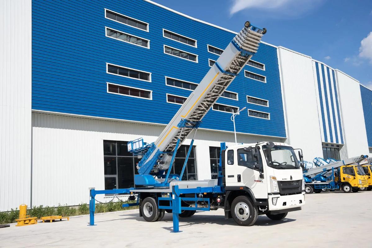 金口河小型云梯车上料车租赁多少钱